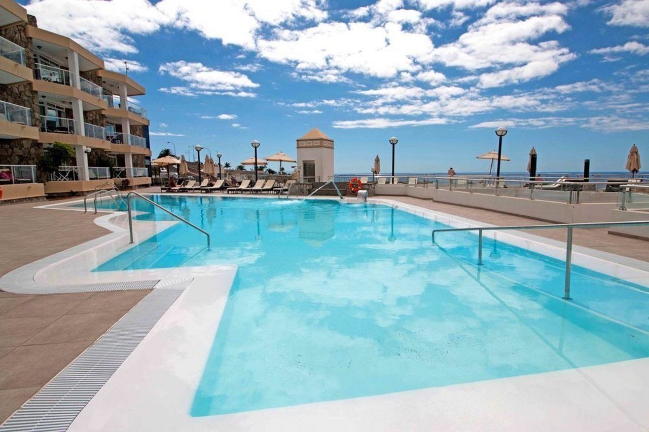 Club Vista Apartahotel